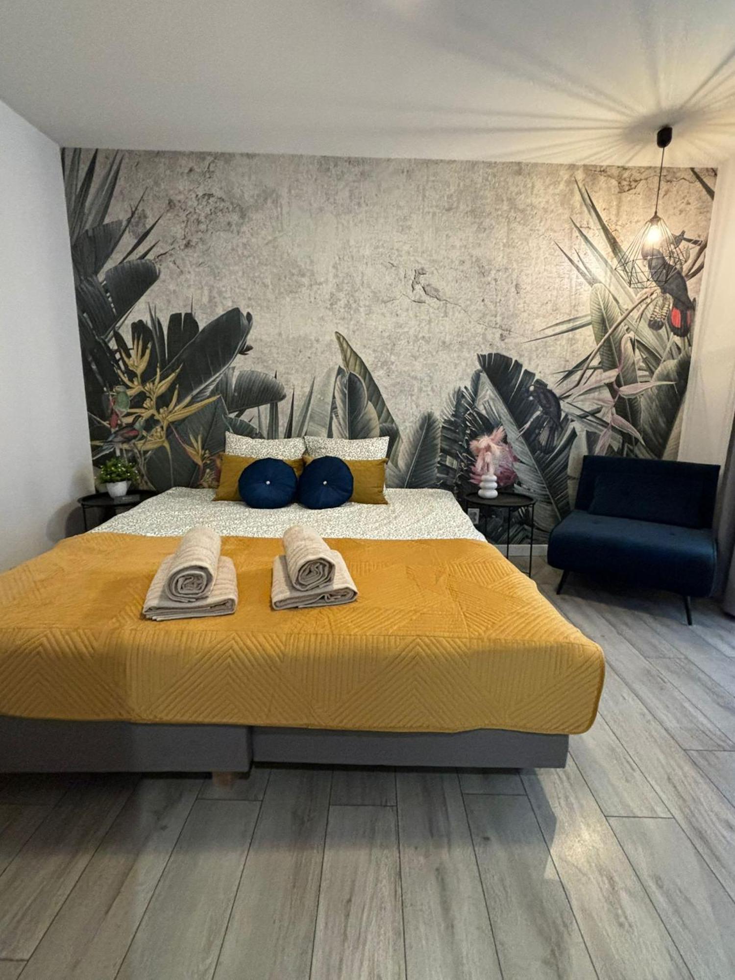 Wow! Paradise Aparthotel Cracovia Exterior foto